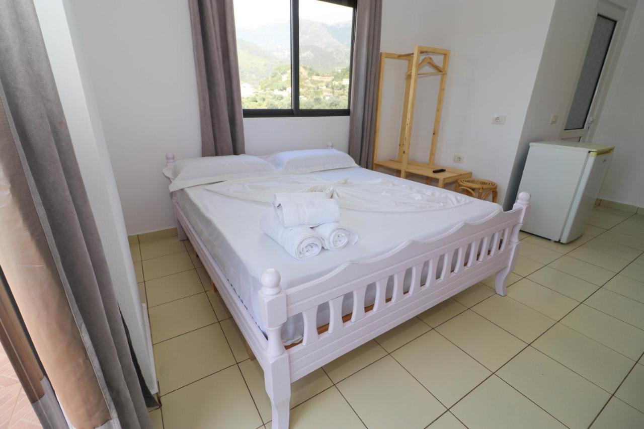 Bora Rooms Himarë Exterior foto