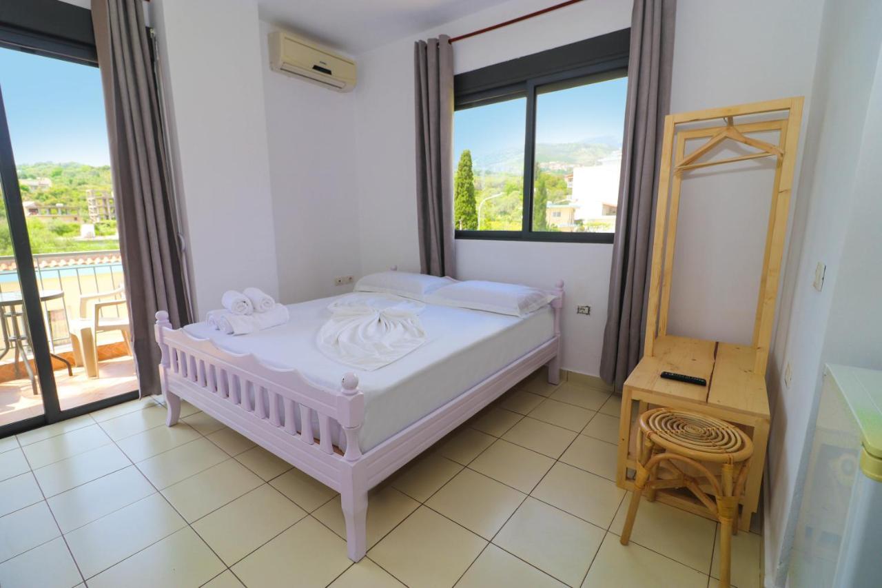Bora Rooms Himarë Exterior foto