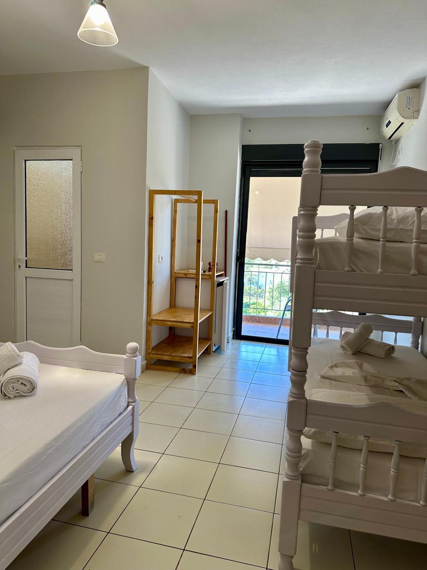 Bora Rooms Himarë Exterior foto